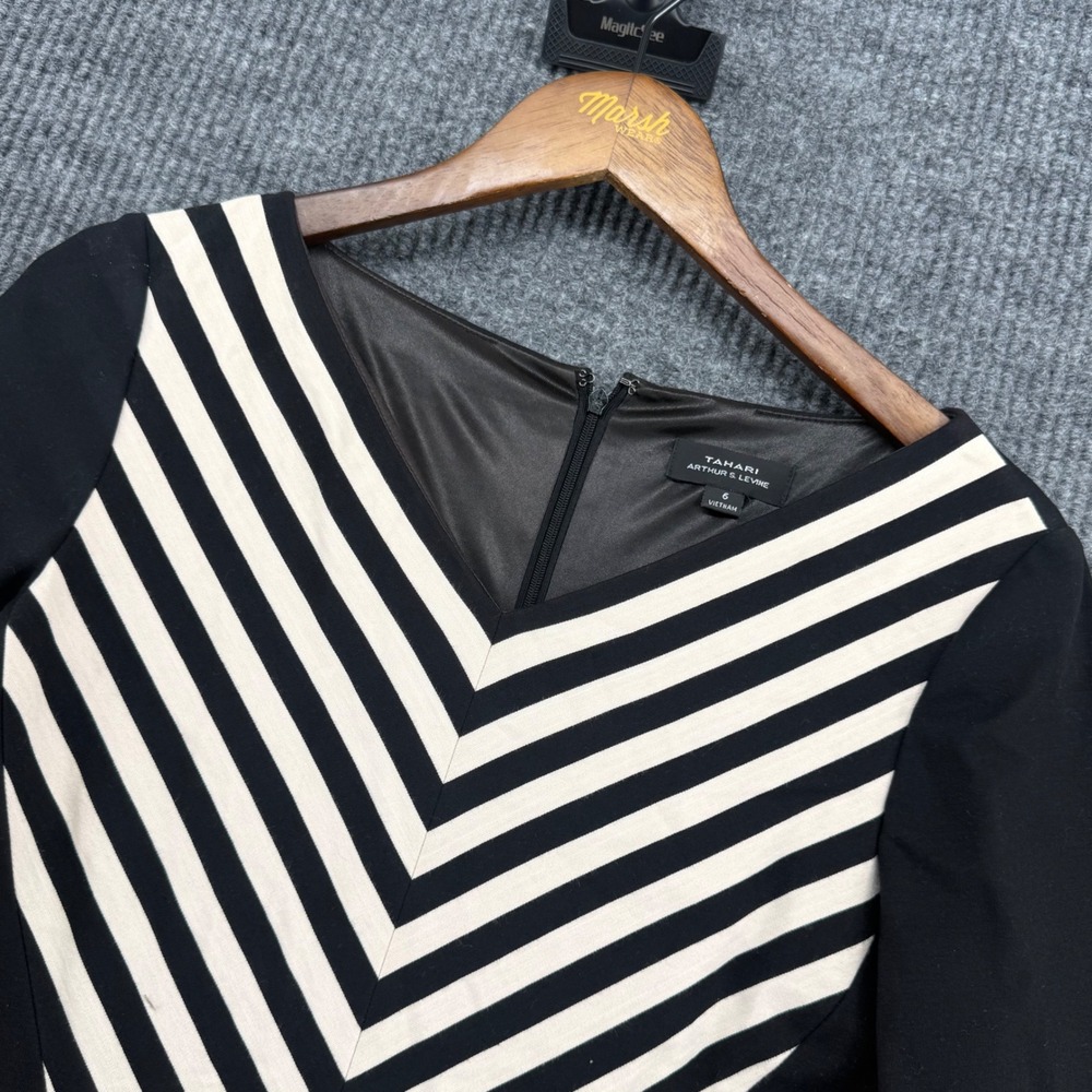 Tahari Arthur S. Levine Dress Womens Size 6 Black White Excellent Chevron Sheath